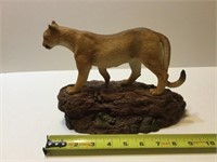 7 inches tall mountain lion statue