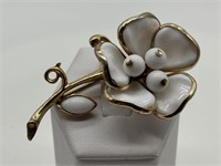 1950's Gold Tone Milk Glass Flower Brooch