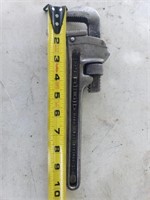 Pipe wrench