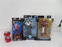 3 figurines neuves dont Marvel