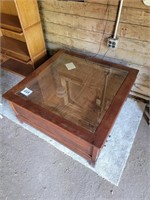 Open glass coffee table 18" t x 40" x 40"