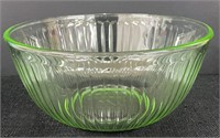 Vtg Pyrex Green Swirl Bowl #7045-S -10cup