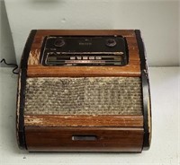 1947 PHILCO RADIO W/ REOCRD PLAYER BING CROSBY