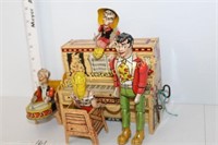 Lil' Abner Dogpatch Band Tin Wind up