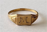 (K) 10K Yellow Gold Monogrammed "M" Ring