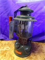 Vintage Coleman Carry Lantern