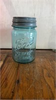 Pint Blue Mason jar with Zinc lid