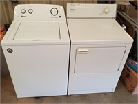 EL- Non Matching Electric Washer And Dryer