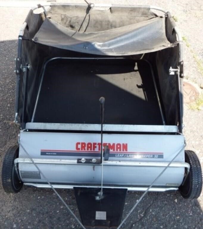 Craftsman Tow Behind 32" Leaf / Lawn Sweeper