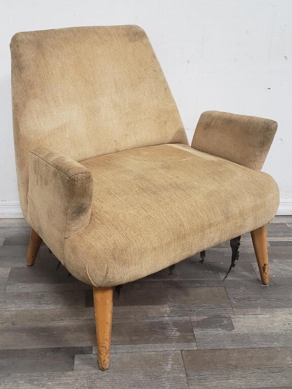 Mid century modern arm chair