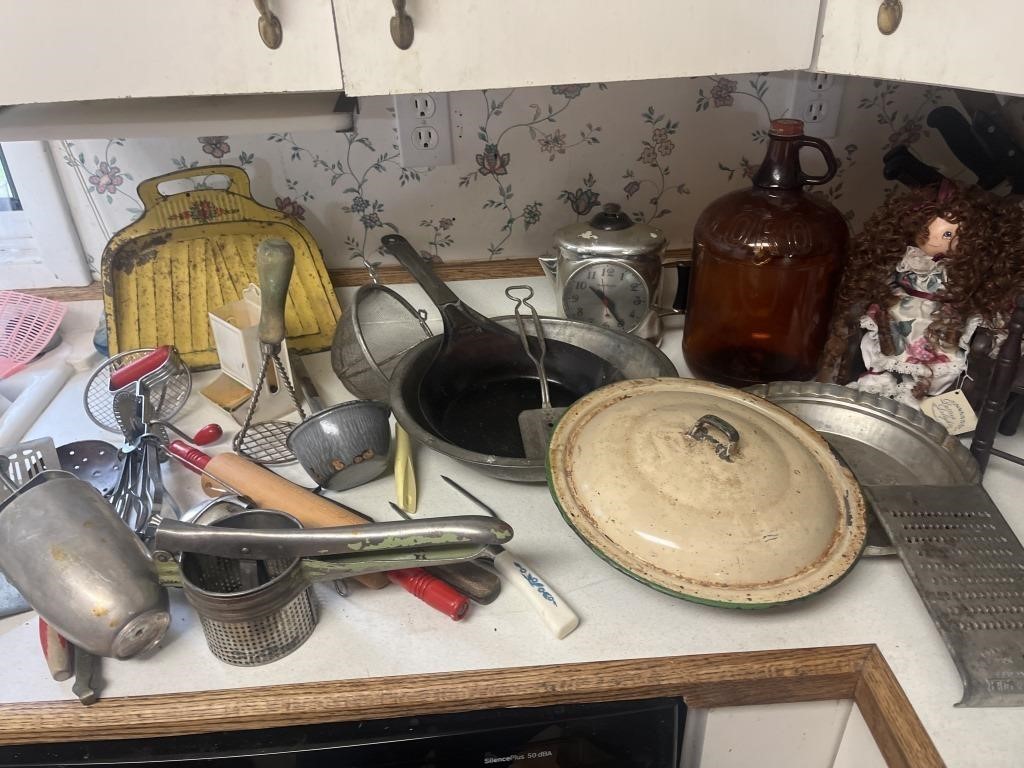 fun vintage kitchen lot