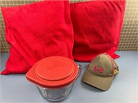 LARGE ANCHOR HOCKING, UNDER ARMOR HAT & 2 PILLOWS