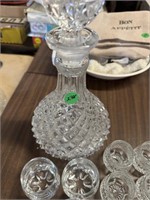 DECANTER WITH SM. GLASSES