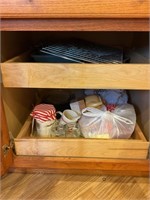 CONTENTS OF KITCHEN CABINET - PYREX PORTABLE,
