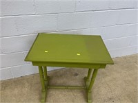 Vtg. 1-drawer Parlor Table