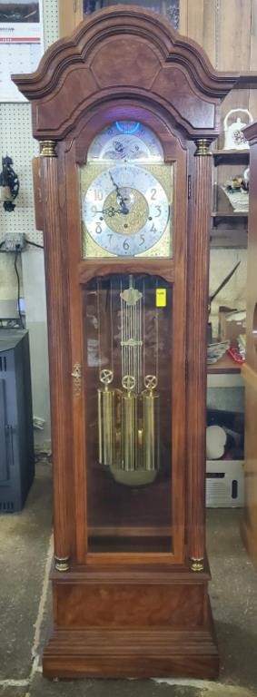 Ridgeway Grandfather Clock, It works!