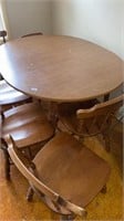 Table/ 5 chairs