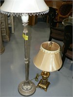 DECORATIVE FLOOR LAMP WITH BEADED SHADE, GOLD