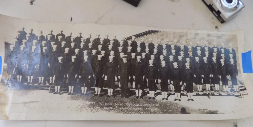 Navy Training Graduation Picture w/Signatures 1942