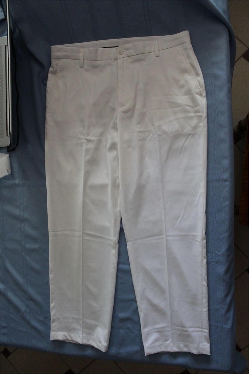 Men's White Golf Pants 36W x 30L