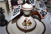 Red Rooster Carafe (Poppytrail by Metlox)