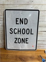 END SCHOOL ZONE STREET SIGN