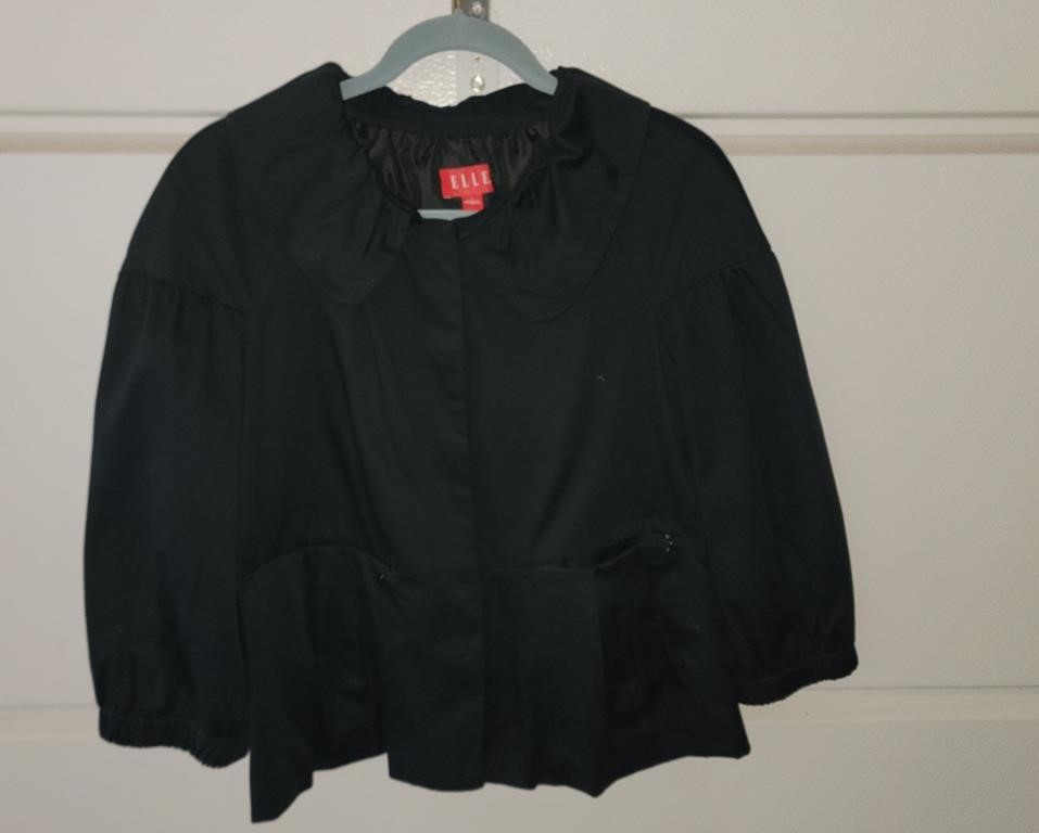 Estate Sale With Variety of Nice Clothes, Purses & Hats