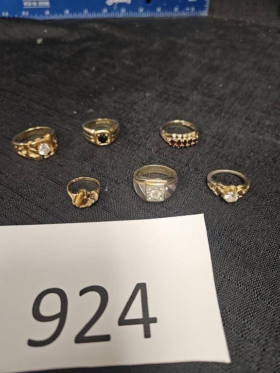 Lot of 6 gold plated rings