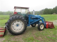 Ford 4600 Loader Tractor