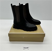 MICHAEL KORS WOMEN'S BOOT - SIZE 9.5