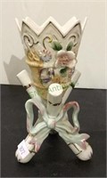 Beautiful vintage footed vase - feet replicate
