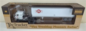 DCP IH Transtar H&W Trucking Pioneers NIB 1/64