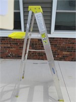 Aluminum 5' step ladder