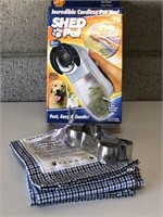 Pet Shed Pal/Cookie Cutter/Dish Towel