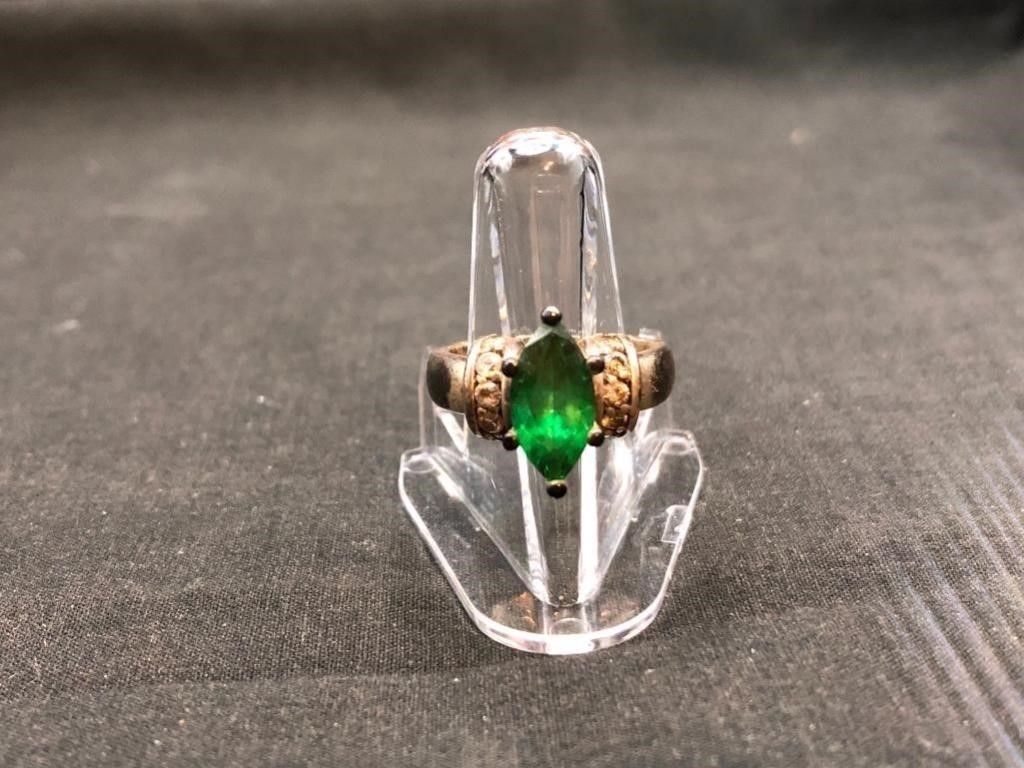 Emerald & Sterling Silver Ring Size 6