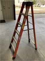 6ft Werner Step Ladder Fiberglass, 300 lb