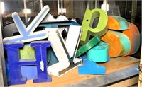 Metal & Plastic Letters