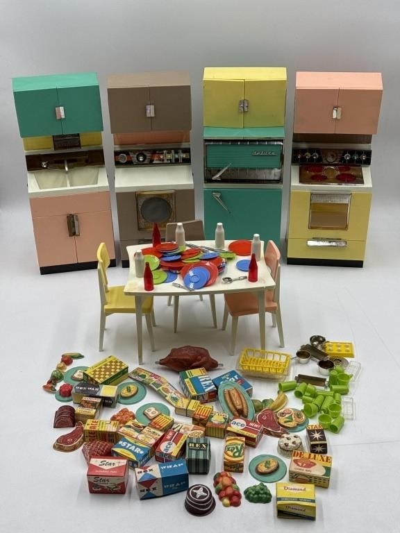 Rare Vintage 1963 De Luxe Barbie Kitchen & Food