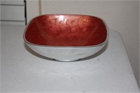 Glass dish, 6" by 6"