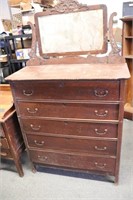 5 Drawer Oak Dresser with Fancy Decrative Mirror