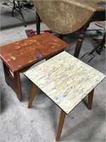 2 wood tables