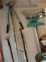 Asst. Garden tools- metal rakes, hoe, etc.