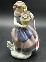 LLADRO GIRL WITH FLOWERS IN POT FIGURINE