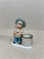 Figurine toothpick holder