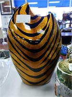 Vase zebra style