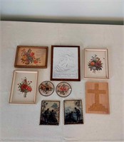 Vtg Decorative wall plaques