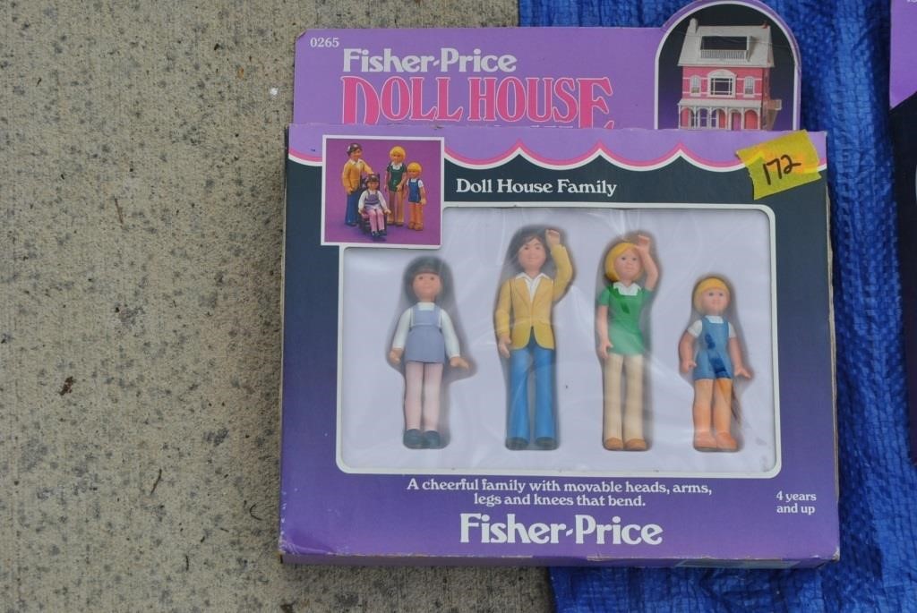 1985 fisher price dollhouse decorator family set