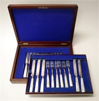 Cased part cutlery set for 12