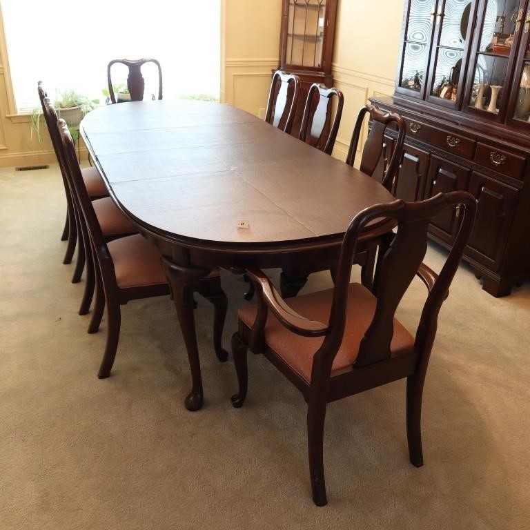 Vintage Ethan Allen dining table with 8 chairs