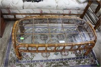 4 Pc Rattan And Glass Living Room Set - Sofa Table